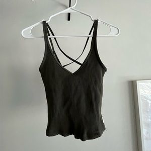 Athletic cropped tank